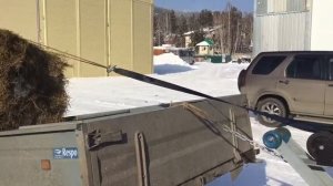 Погрузка сена лебедкой