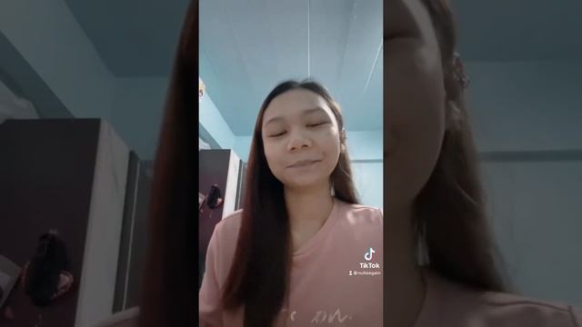 On an airplane, do you prefer the window or aisle seat? смотреть онлайн