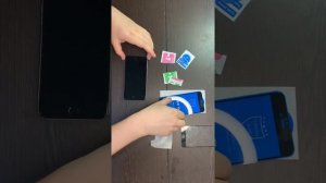 Наклейка защитного стекла на iPhone