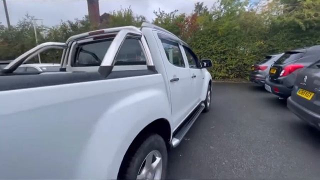 Isuzu D-Max 2.5 TD Utah Vision Double Cab Pickup 4x4 4dr FL66YXZ смотреть онлайн