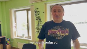 Пётр Варибрус (Peter Varibrus) разбирает слова песни Mistreated группы DEEP PURPLE.