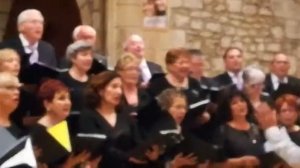 In nomine Patris et Fili et Spiritus Sancti. Coral Amanecer