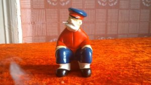 Курящий старичок. Игрушка из детства