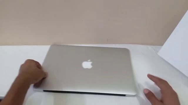 Unboxing of Mac Book Air. смотреть онлайн