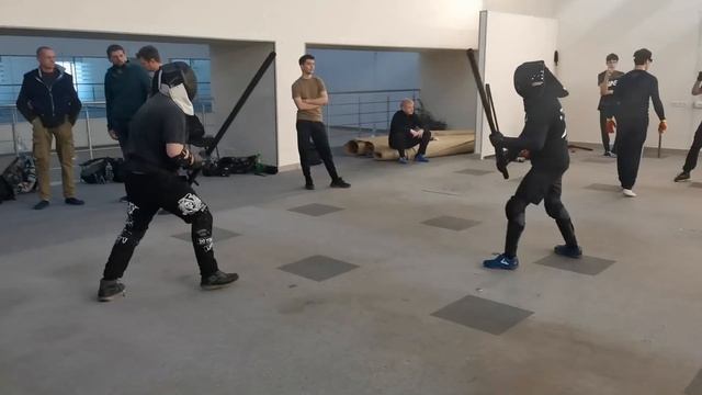 Открытый оружейный ковёр N21 в Школе Поток. Полный арсенал, от ножа до копья. смотреть онлайн