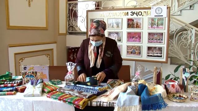 ХУҶАНД: МАҲСУЛОТИ БЕҲТАРИНРО БАРОИ САЙЁҲОН ИСТЕҲСОЛ МЕКУНАНД смотреть онлайн