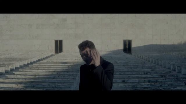 Sam Smith - Writing's on the wall смотреть онлайн