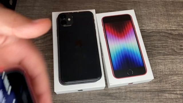iPhone SE (2022) VS iPhone 11 смотреть онлайн