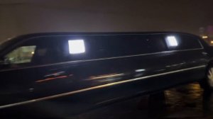 Аренда чёрного лимузина Lincoln Town Car Москва