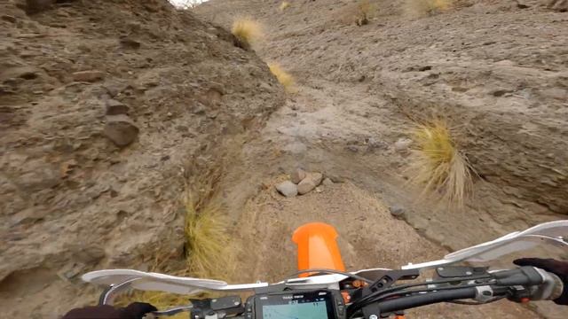 Riding Dirt Bikes in Arizona - Sunrise Group Ride - Rio Verde / Wildcat OHV смотреть онлайн