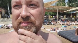 Индивидуалки с расставленными ногами на пляже Феодосии. МЭНСПРЕДИНГ!