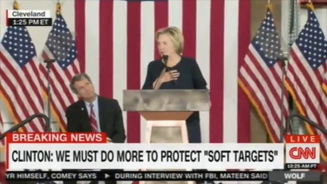 Hillary Clinton just got a standing ovation when she called for a ban on assault weapons смотреть онлайн