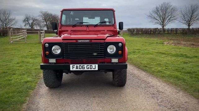 LAND ROVER DEFENDER 90 COUNTY HARD TOP смотреть онлайн