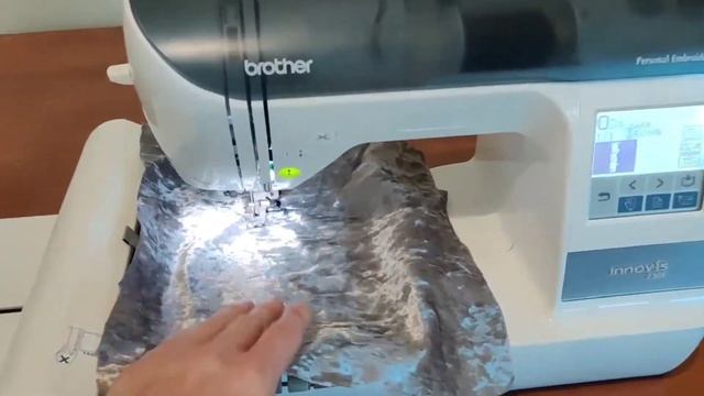 Brother innovis 750E Embroidery Sewing machine (NV750E) смотреть онлайн