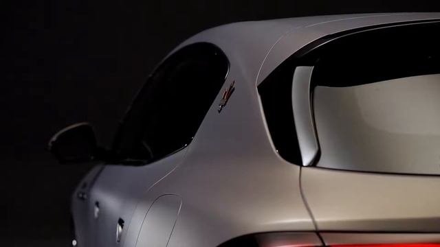 Maserati Grecale Folgore 2023 смотреть онлайн