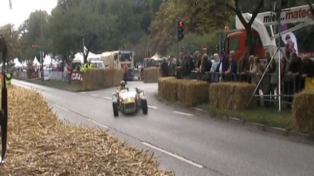 Sport- und Rennwagen 2 Tageslauf 01 смотреть онлайн