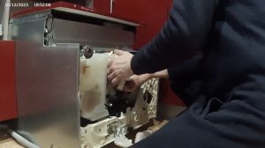 Посудомойка Electrolux замена чаши фильтра/Replacing the drain bowl in the Electrolux dishwasher