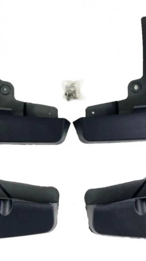 Установил брызговики на Mitsubishi Eclipse Cross 1.5 CVT, 2022 г.в.