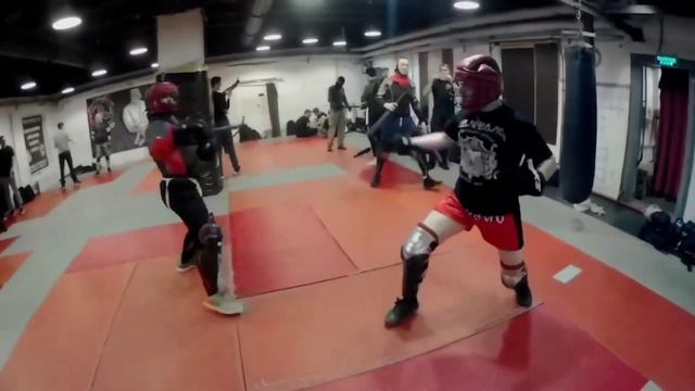 Открытые оружейные ковры в Потоке смотреть онлайн