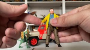 Mattel Jurassic World: Nedry vs Dilophosaurus Escape Pack 4K Toy Showdown / collectjurassic.com
