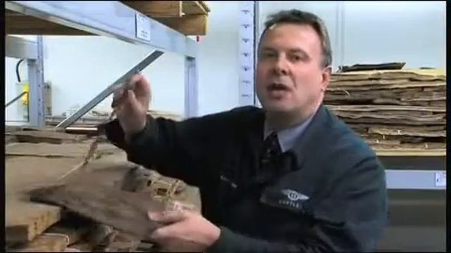 Hand-Crafting The 2011 Bentley Mulsanne's Interior смотреть онлайн