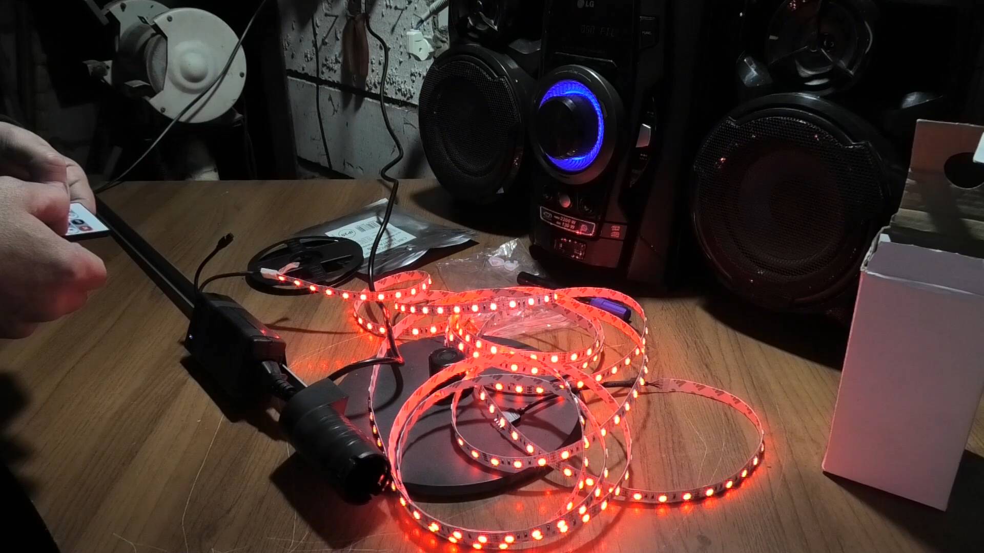 Модный RGB светильник за копейки своими руками