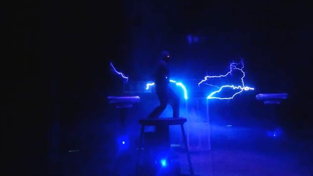 Тесла шоу 02.10.2016 смотреть онлайн