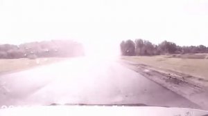 У фуры взорвалось колесо