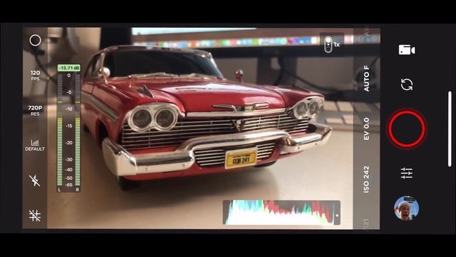 NEW v3.5 MOMENT vs FILMIC PRO - LOG Comparison Recording смотреть онлайн