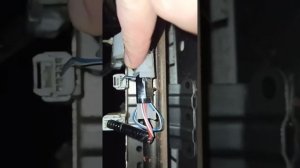 Как просто отключить зуммер ремня безопасности тойота королла е170 е180 размыкая штекер