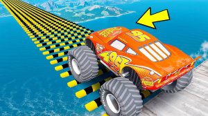 СМОЖЕТ ЛИ ГИГАНТСКИЙ МОЛНИЯ МАКВИН ПРОЕХАТЬ ЛЕЖАЧИЕ ПОЛИЦЕЙСКИЕ ГТА 5 МОДЫ - ЭКСПЕРИМЕНТЫ GTA 5 MODS