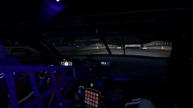 Aston Martin AMR V8 Vantage GT3 - Brands Hatch смотреть онлайн