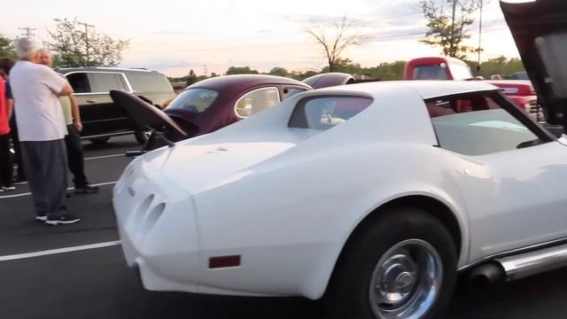 2200 HORSPOWER OLD SCHOOL | OLD SCHOOL CAR MEET | Crazy 1960 Dodge Charger смотреть онлайн