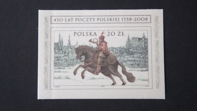 Необычный почтовый блок Польши на шелке - 450 лет почте Польши - 19.12.2008 года
