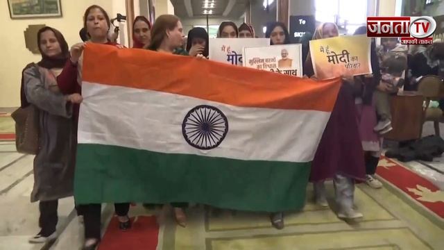 Srinagar: International Women’s Day पर भारतीय अल्पसंख्यक फाउंडेशन ने आयोजित किया ‘Peace Walk'