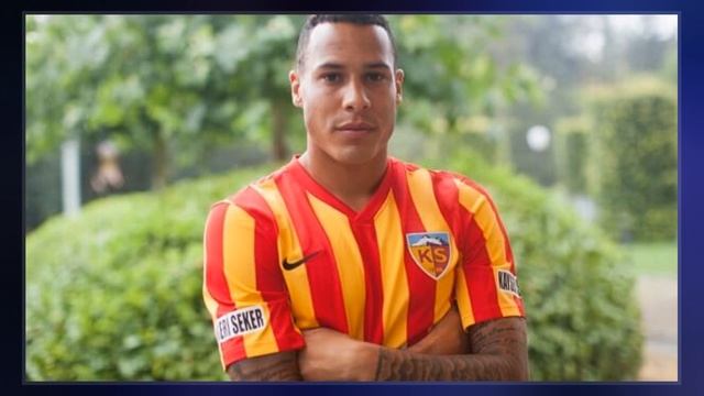 Tjaronn Chery смотреть онлайн