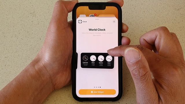 iPhone 13/13 Pro: How to Add a Clock Widget to the Home Screen