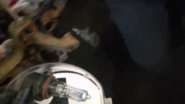 VW-TIGUAN-ЗАМЕНА ЛАМП В ПТФ. смотреть онлайн