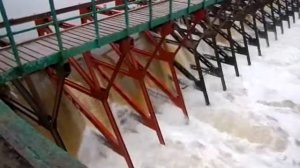 ПЛОТИНА В ПАРКОВОМ РАЙОНЕ НА РЕКЕ ПАХРА Г. ПОДОЛЬСК