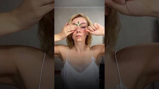 Массаж лица на каждый день. Еще больше в моем профиле #гимнастикадлялица #молодостьлица #молодость