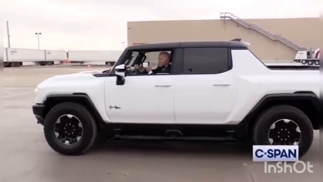 President Biden’s test drives the GM Electric Hummer during a tour the General Motors смотреть онлайн