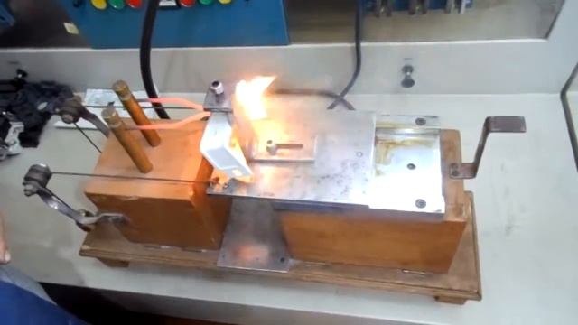 Тест самозатухающего пластика ПВР Элпром