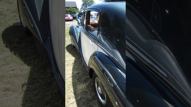 1953 Bentley R Type смотреть онлайн