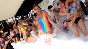 Турция 2017 год. Да! Я мать и я умею танцевать.