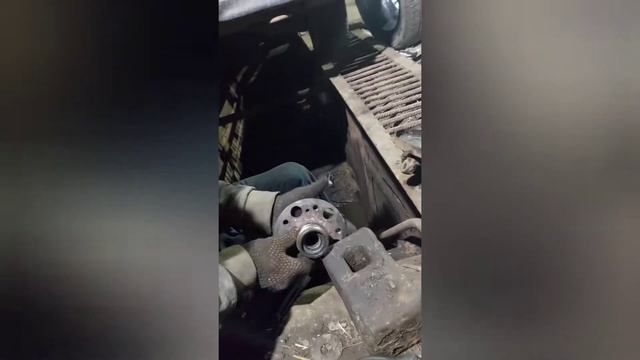 способ замены задней ступици потшипника морседес w
 202 смотреть онлайн