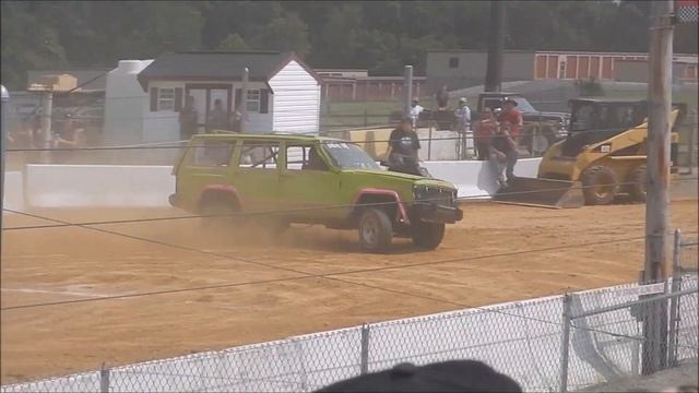 Jeep TUFF Truck - Jeep Day at “The Buck” – June 1, 2019 смотреть онлайн