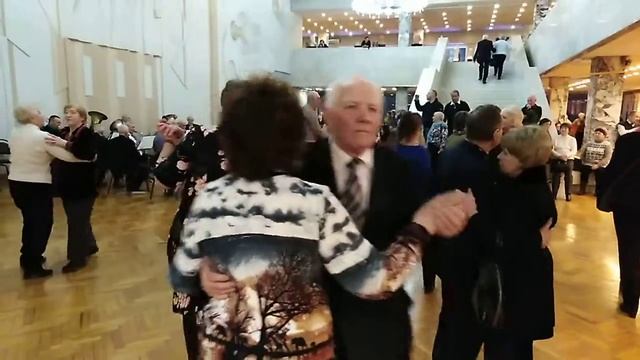 06.03.2019 КЦ Москвич танцыпод оркестр р смотреть онлайн