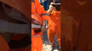 Как спасает каска🤣🤣🤣часть 1