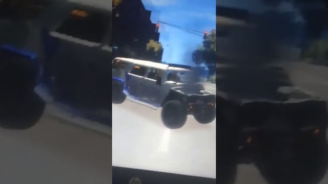 Самый крепкий полицейский джип в GTA IV смотреть онлайн