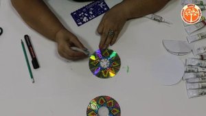 Мастер-класс "Подсвечники из DVD дисков" (Нетрадиционные техники рисования) (видео)